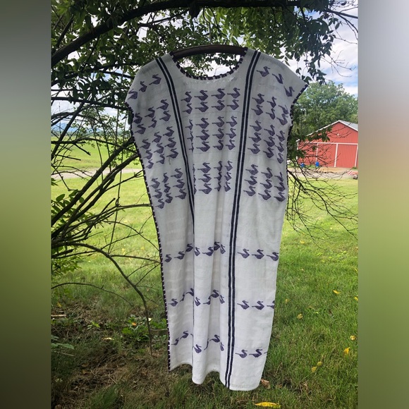 Cotton, handwoven Huipil dress from Oaxaca Mexico - Picture 4 of 7